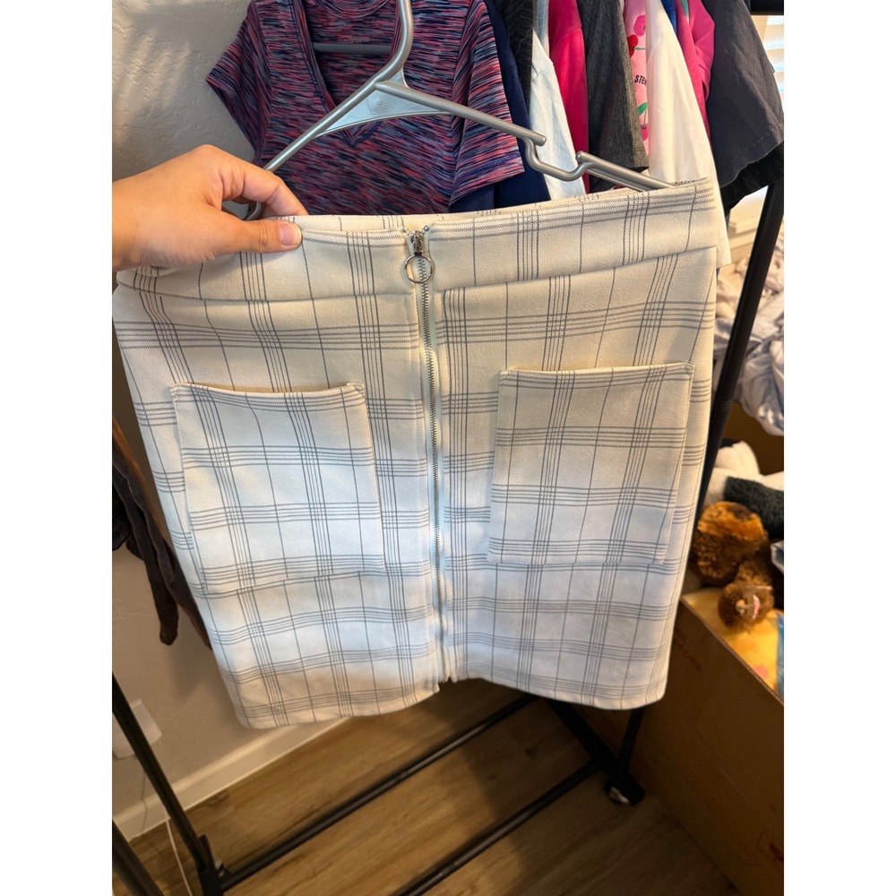 Alice Blue Women Cream Grey Plaid Full Zip Front O-Ring Mini Skirt Large